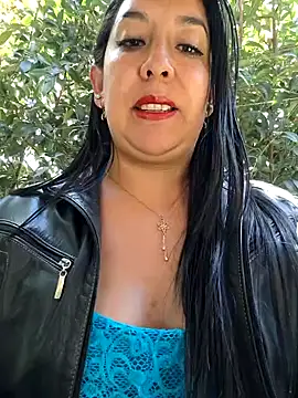 Snapshot of Bella_keny chatting on January 17, 5:41 pm Bella keny online show from January 17, 5:41 pm