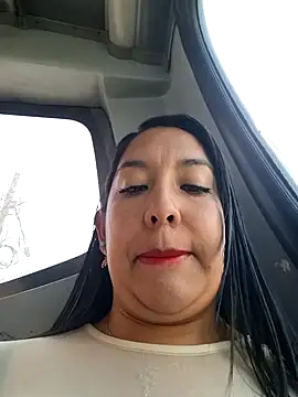 Snapshot of Bella_keny chatting on January 18, 7:58 pm Bella keny online show from January 18, 7:58 pm