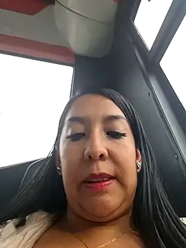 Snapshot of Bella_keny chatting on January 24, 9:26 pm Bella keny online show from January 24, 9:26 pm
