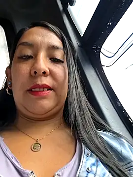 Snapshot of Bella_keny chatting on January 30, 2:36 pm Bella keny online show from January 30, 2:36 pm