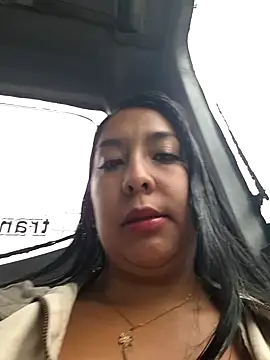 Snapshot of Bella_keny chatting on February 5, 1:33 pm Bella keny online show from February 5, 1:33 pm