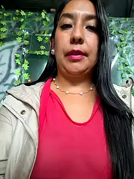 Snapshot of Bella_keny chatting on February 13, 10:22 pm Bella keny online show from February 13, 10:22 pm