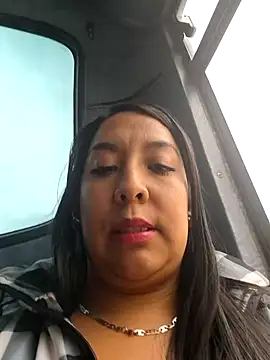 Snapshot of Bella_keny chatting on February 25, 7:58 pm Bella keny online show from February 25, 7:58 pm