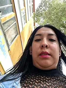 Snapshot of Bella_keny chatting on March 17, 2:45 pm Bella keny online show from March 17, 2:45 pm
