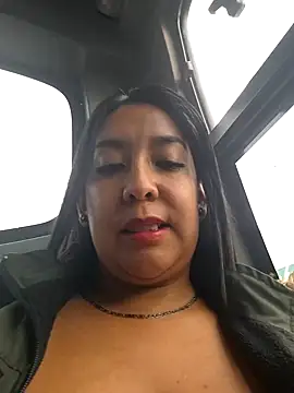 Snapshot of Bella_keny chatting on March 18, 10:37 pm Bella keny online show from March 18, 10:37 pm