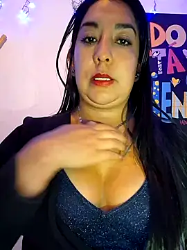Snapshot of Bella_keny chatting on March 20, 10:40 pm Bella keny online show from March 20, 10:40 pm
