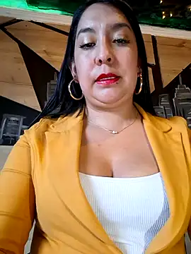 Bella keny online show from October 30, 7:47 pm