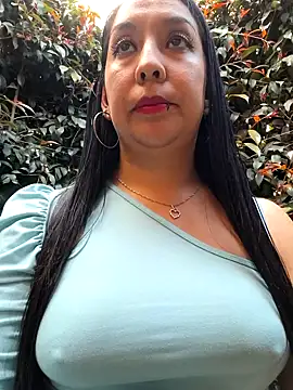 Bella keny online show from April 30, 7:53 pm