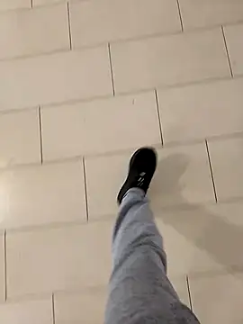 Snapshot of A_man_in_public chatting on November 5, 3:01 pm A man in public online show from November 5, 3:01 pm