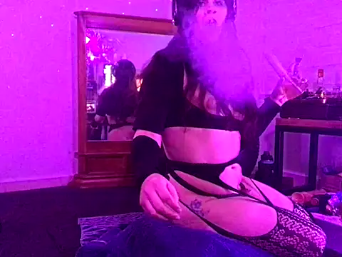 Snapshot of kinkstar5 chatting on November 2, 9:22 am kinkstar5 online show from November 2, 9:22 am