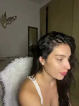 dakota le online show from March 20, 2:19 am