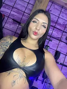 Snapshot of alexia_aitanaa_ chatting on July 15, 12:27 am alexia aitanaa online show from July 15, 12:27 am