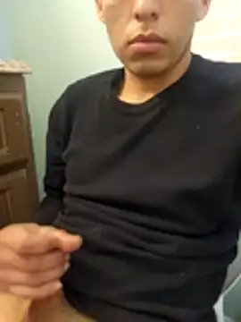 Snapshot of Jonathan100pre chatting on December 1, 7:30 pm Jonathan100pre online show from December 1, 7:30 pm