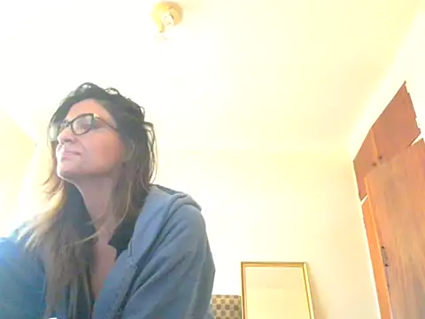 karmicQueen669 online show from July 22, 1:03 pm