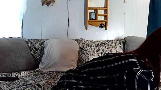 Snapshot of Genevieve143 chatting on November 6, 10:21 pm Genevieve143 online show from November 6, 10:21 pm