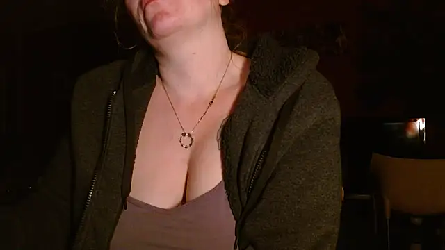 Snapshot of cruellaculdenfer67 chatting on March 28, 3:28 am cruellaculdenfer67 online show from March 28, 3:28 am
