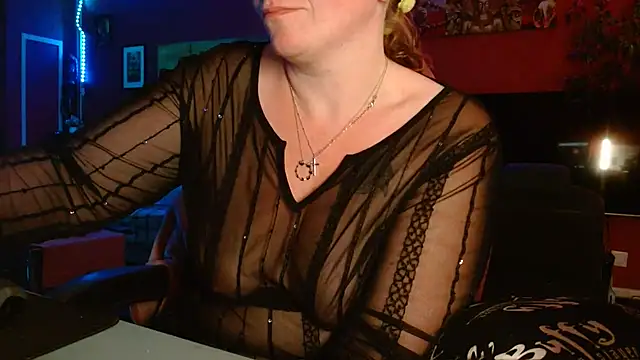 Snapshot of cruellaculdenfer67 chatting on April 21, 8:44 pm cruellaculdenfer67 online show from April 21, 8:44 pm
