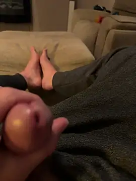 Snapshot of Feettlover69 chatting on June 1, 7:59 pm Feettlover69 online show from June 1, 7:59 pm