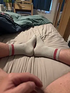 Snapshot of Feettlover69 chatting on June 11, 6:55 am Feettlover69 online show from June 11, 6:55 am