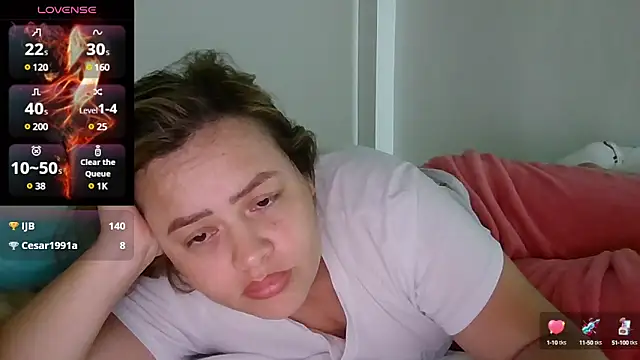 saramartinez1000 online show from March 6, 5:24 am