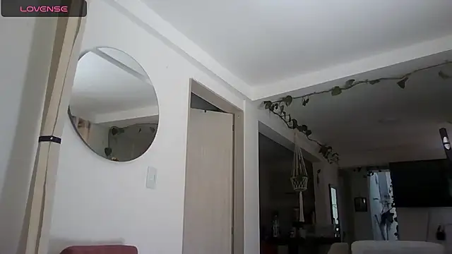 saramartinez1000 online show from July 28, 4:39 pm