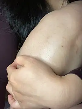 Snapshot of Julibeng chatting on January 19, 4:46 pm Julibeng online show from January 19, 4:46 pm