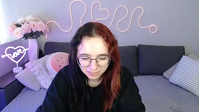 Mini Diva online show from November 25, 9:09 am