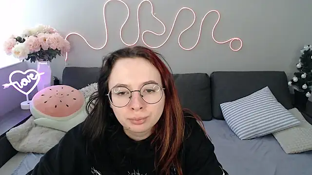 Mini Diva online show from January 17, 9:14 am