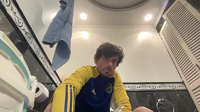 nicolaaaaas online show from March 26, 12:39 am