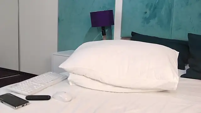 BriannaHart online show from January 30, 1:31 pm