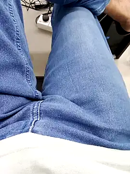 Snapshot of Heman100492 chatting on January 17, 7:08 am Heman100492 online show from January 17, 7:08 am