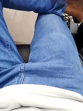 Snapshot of Heman100492 chatting on January 22, 3:07 pm Heman100492 online show from January 22, 3:07 pm