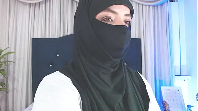 Uzra hayed online show from February 25, 10:39 pm