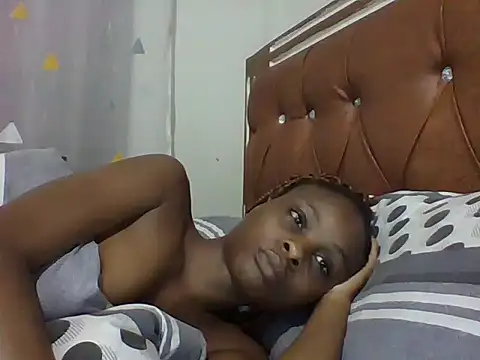 Toxique  online show from February 3, 2:02 pm