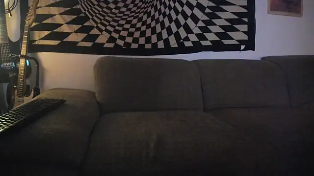 Snapshot of soulfuck92 chatting on December 20, 7:59 am soulfuck92 online show from December 20, 7:59 am