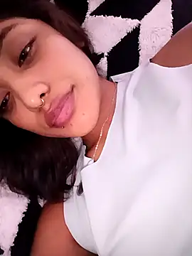 Snapshot of VictoireFeller chatting on September 24, 4:38 am VictoireFeller online show from September 24, 4:38 am