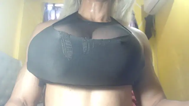 Snapshot of DanielaMuscleTS chatting on March 14, 7:55 pm DanielaMuscleTS online show from March 14, 7:55 pm