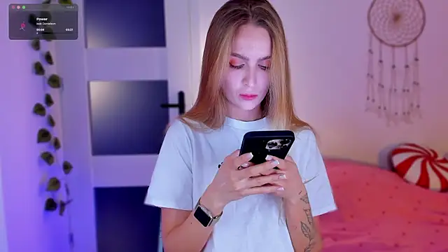 Snapshot of Kamila_icee chatting on March 17, 7:15 pm Kamila icee online show from March 17, 7:15 pm