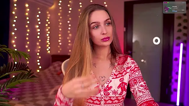 Kamila icee online show from December 17, 7:20 pm