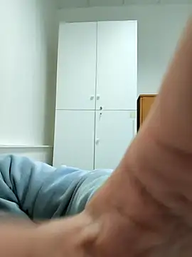 onbifeet online show from March 4, 2:21 pm