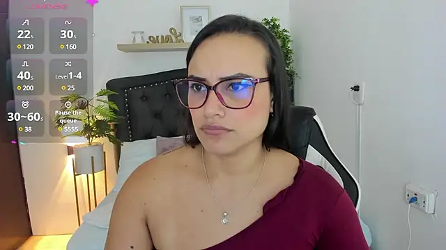 zoe danae  online show from December 2, 12:18 pm