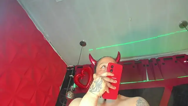 Taylor-hardcore online show from October 1, 2:12 pm