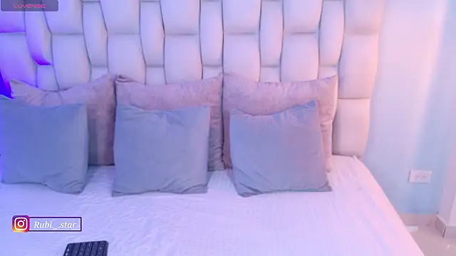 rubi star online show from March 12, 6:25 pm