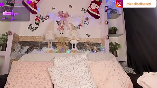 miicheell colins31 online show from December 3, 8:06 pm