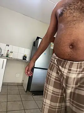 jaytee198610 online show from May 1, 11:37 am
