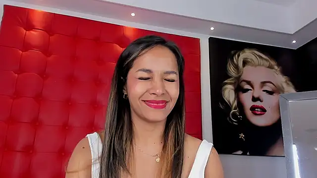 Snapshot of Daliana_Beck chatting on April 10, 3:39 pm Daliana Beck online show from April 10, 3:39 pm