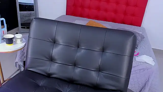 Snapshot of Daliana_Beck chatting on April 18, 12:42 pm Daliana Beck online show from April 18, 12:42 pm
