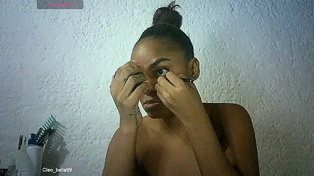 Snapshot of Bellabeltrann chatting on May 20, 7:36 am Bellabeltrann online show from May 20, 7:36 am