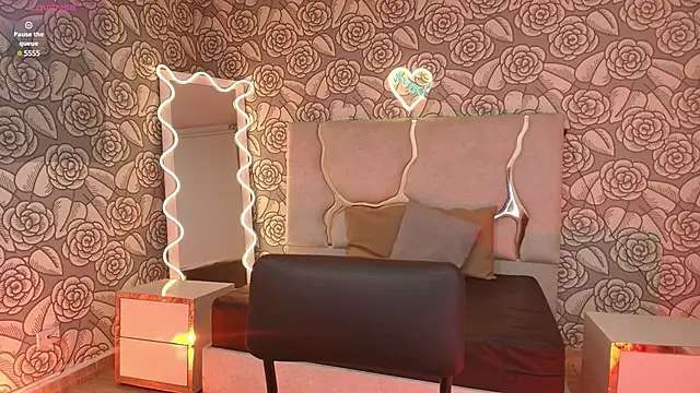 Snapshot of Mellani_tay chatting on February 28, 9:25 am Mellani tay online show from February 28, 9:25 am