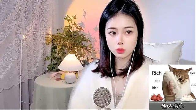 CL 2024 online show from December 17, 12:00 pm